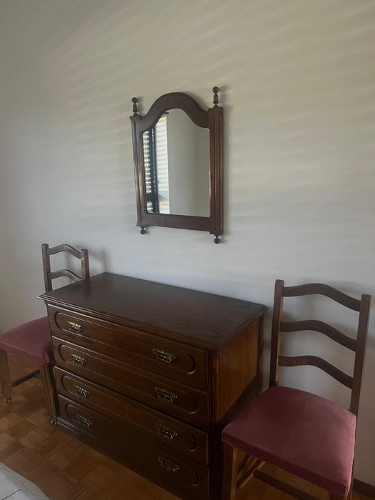 Artigos de mobiliário (Quarto+Sala de Jantar)