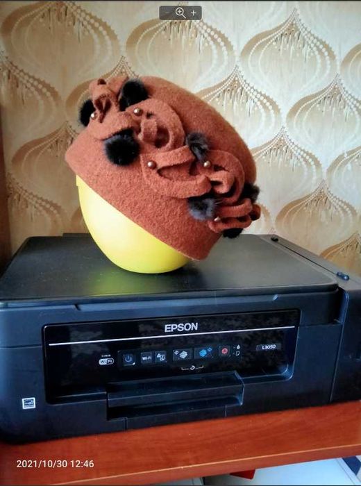 Шляпка фетровая  с декором из норки