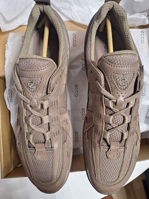 Nowe, nieużywane, buty ECCO BIOM LITE W