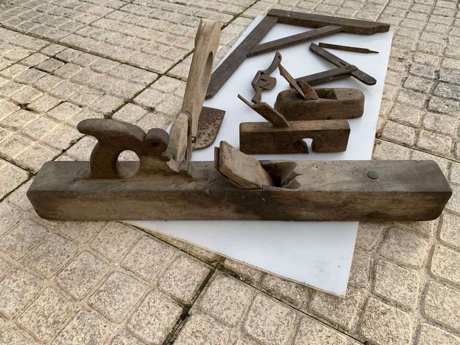 Ferramentas carpinteiro antigas