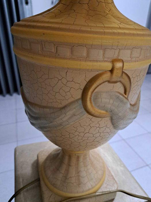 Candeeiro em cerâmica com abajur + Lâmpada