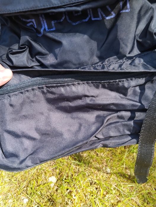 Duży plecak podróżny ze stelażem