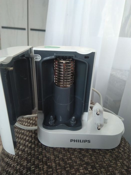 Stacja dezynfekcji UV plus ładowarka Philips