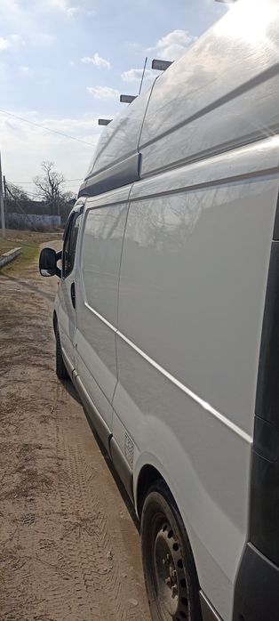 Мікроавтобус Opel Vivaro