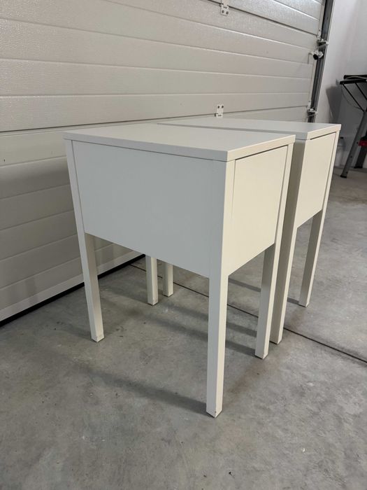 Mesas de cabeceira brancas NORDLI IKEA