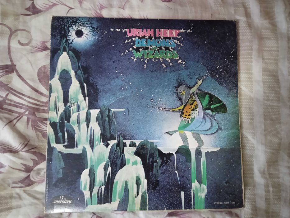 Продам ретро вениловые диски(оригинал) группа Kiss,Uriah Heep.