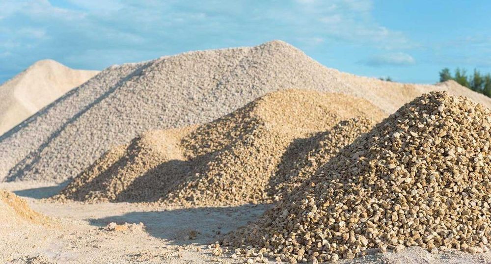 Ziemia. piasek gruz, kruszywo, transport.