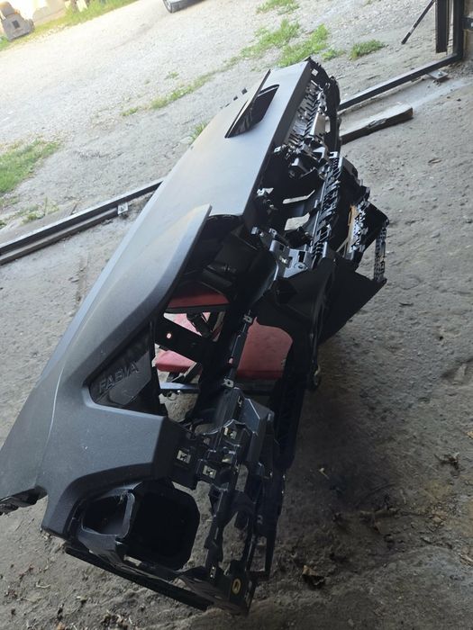 Deska rozdzielcza Skoda Fabia IV