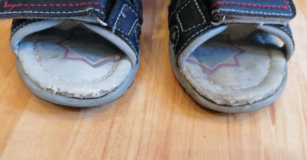 Sandałki dla chłopca roz 26