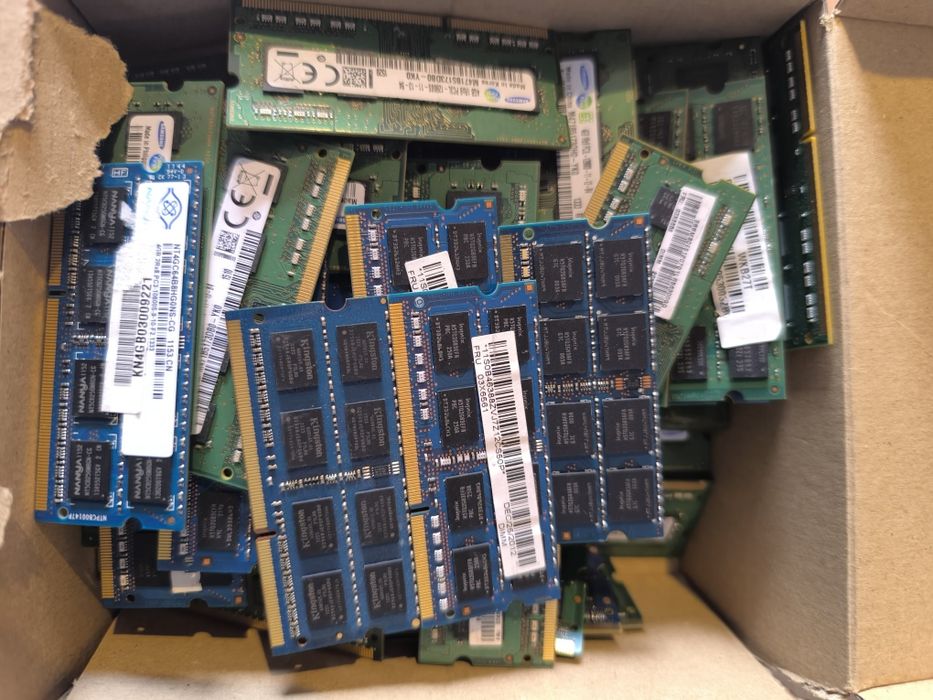 Pamięć ram 8 gb(2x4) do laptopa DDR3 DDR4