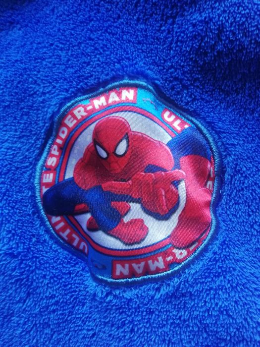 Szlafrok rozmiar 98 Firmy Marvel