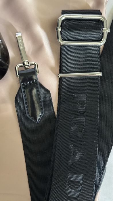 Сумка тоут Prada кожа в наличии
