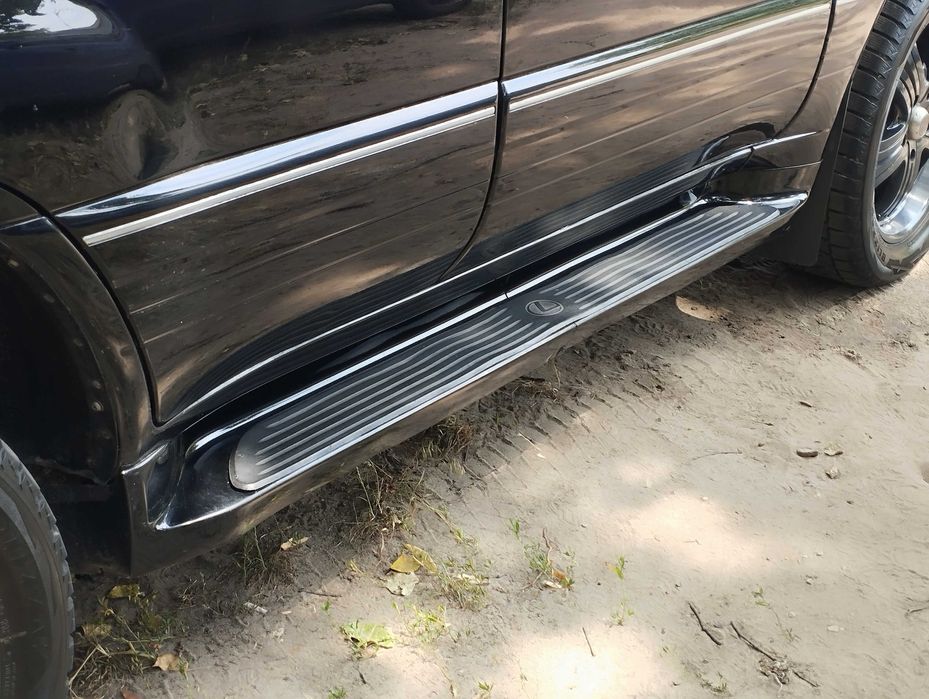 Lexus LX470 чёрный газ бензин