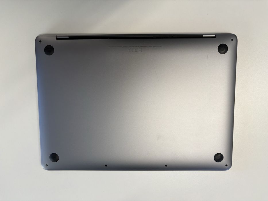 Macbook pro 13  M1 2020 8Gb Ram 512Gb SSD