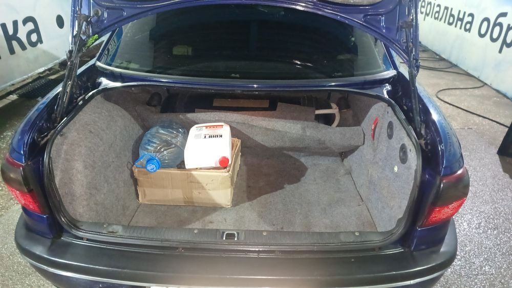 OPEL OMEGA B (седан)