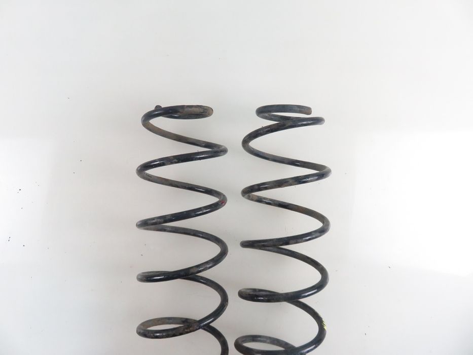 Sprężyna Tył Citroen C3 II (sc_) 1.4 Vti 95 - 8fp (ep3)