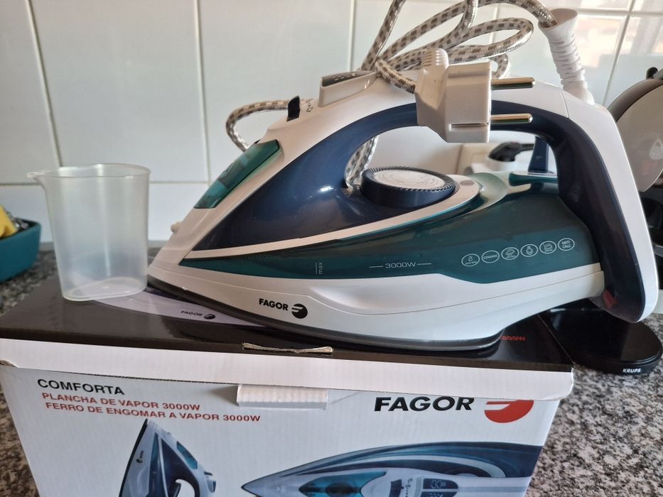 Ferro a Vapor Fagor 3000w