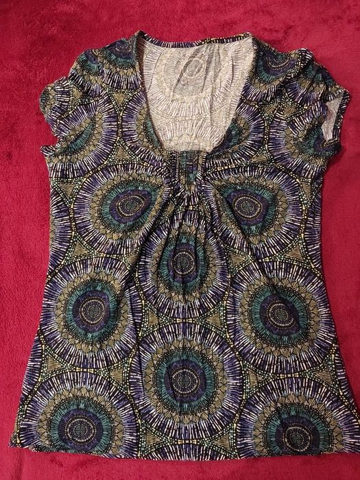 Bluzka we wzory kuliste