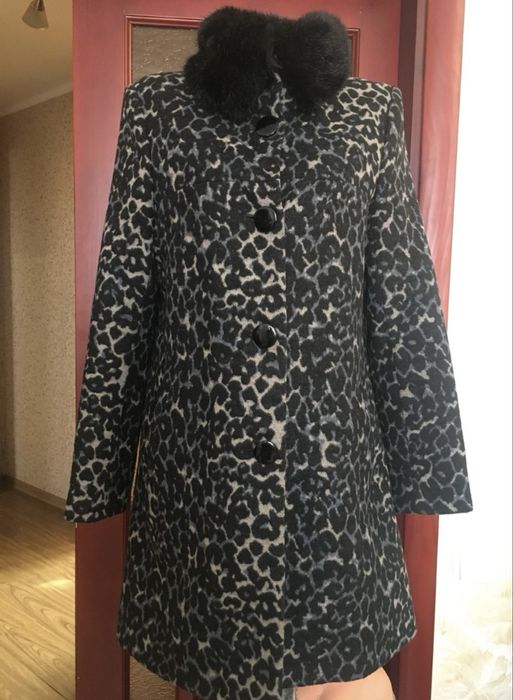 Пальто 44/46 розмір
