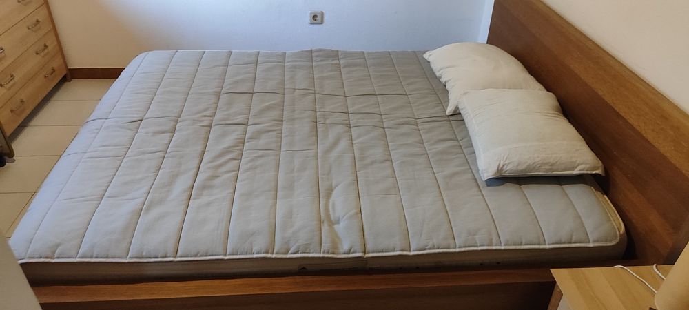 Vendo cama  + colchão