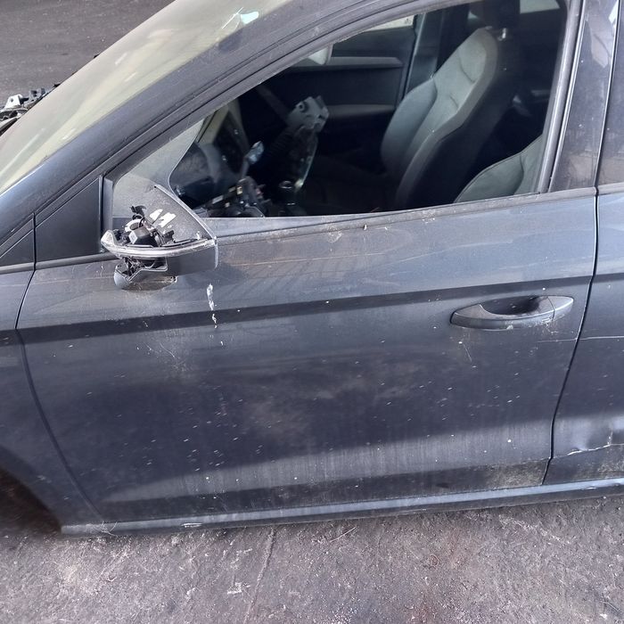 Portas completas Seat Ibiza 5 kj1 ( ja nao tenho porta passageiro)
