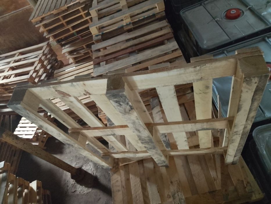 1100×1100 піддони дерев'яні опт та роздріб