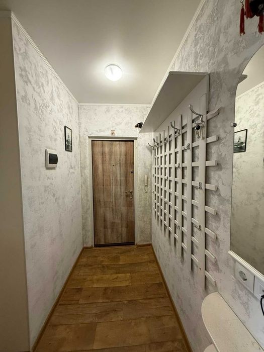 Простора 3 кім. кв з шикарним видом моря!