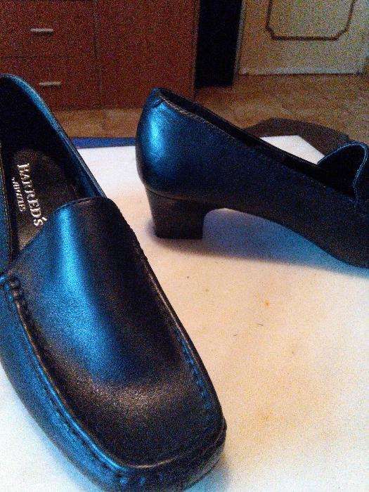 Sapatos Senhora em Pele Novos 35
