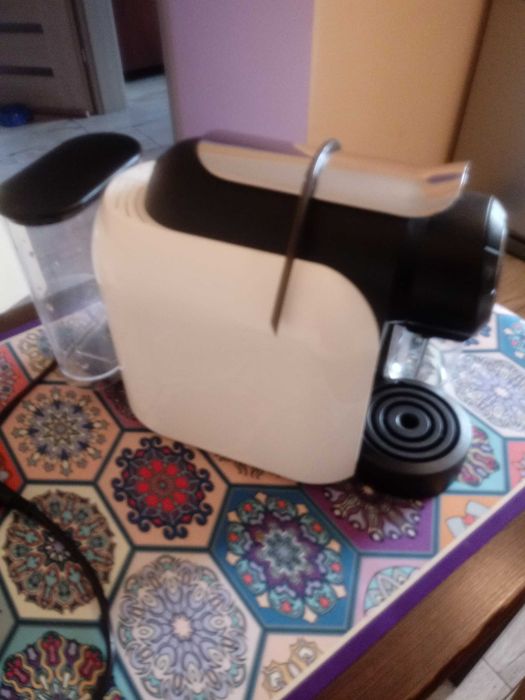 Sprzedam ekspres ciśnieniowy DELTA Q