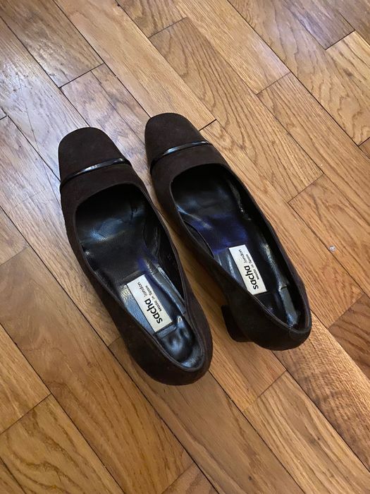 Sapatos de senhora em camurça castanha 38