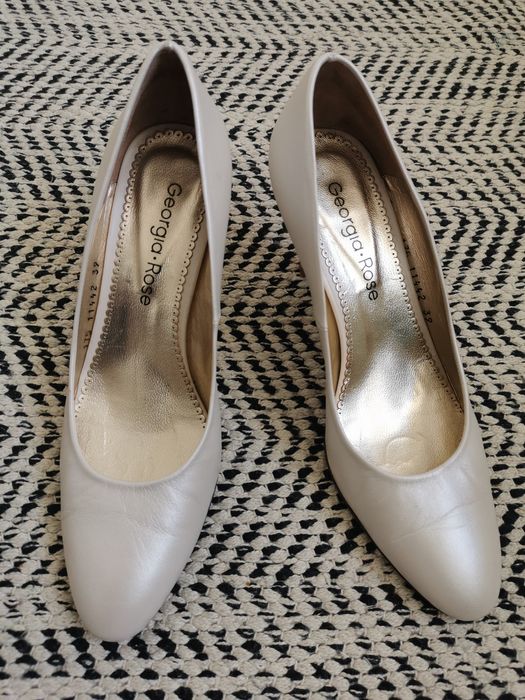 39 perlowe ecru Georgia Rose