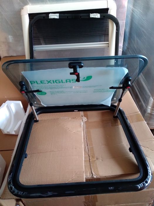 Kamper, camper, okno uchylne 50x52