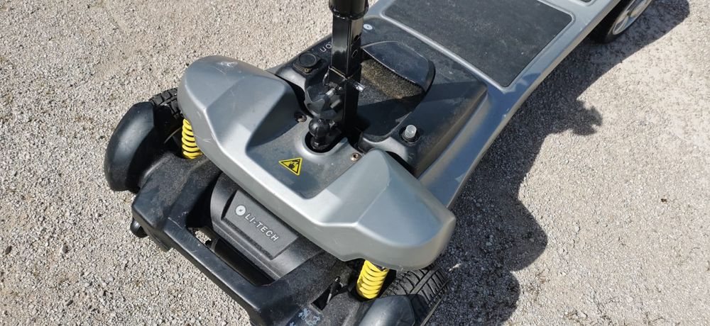 Elderly electric trolley