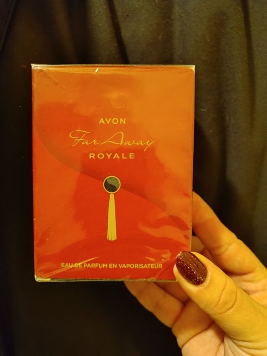 Far away royale Avon
