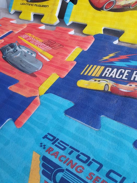 Mata Piankowa zygzak McQueen 8szt. Puzzle Piankowe