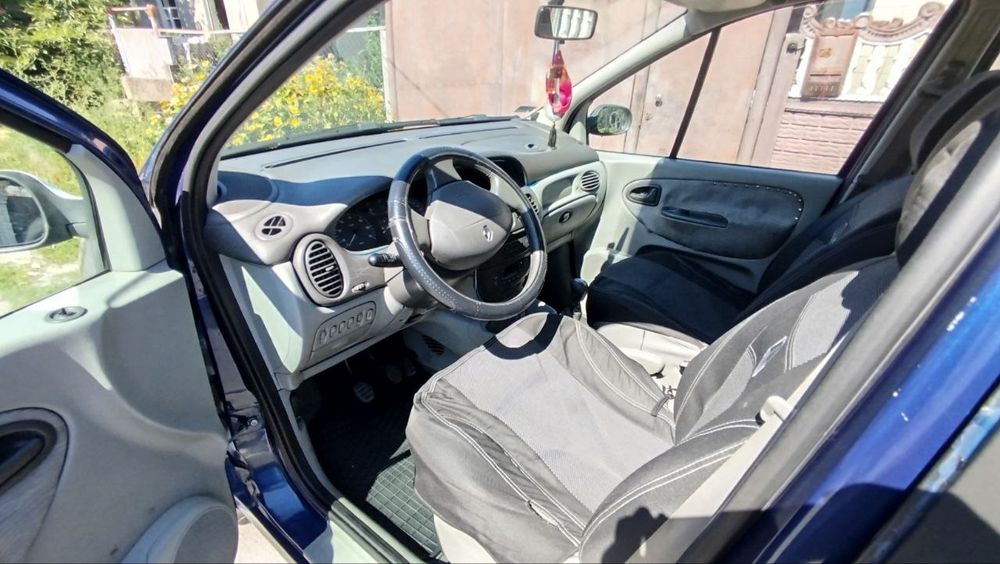 Продам машину Reno Scenic