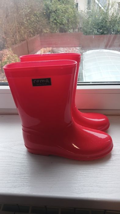 Резиновие сапожки на девочку