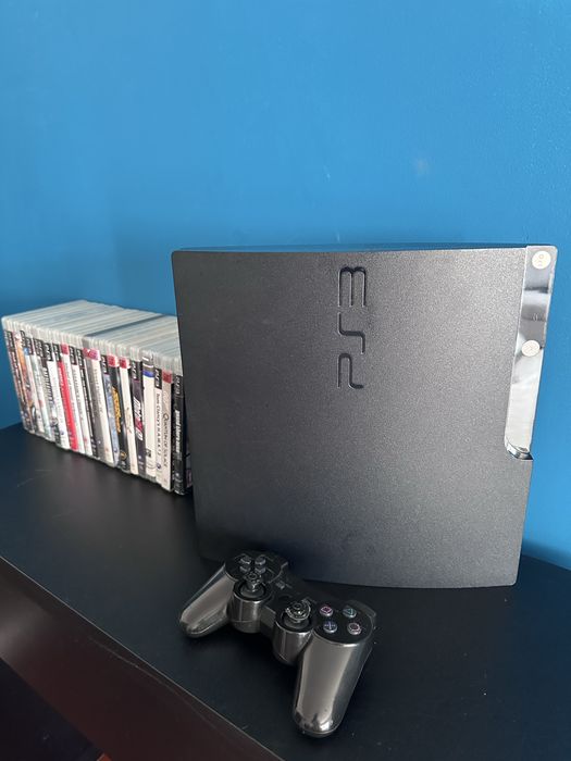 PS3 Slim + 22 jogos + 1 comando
