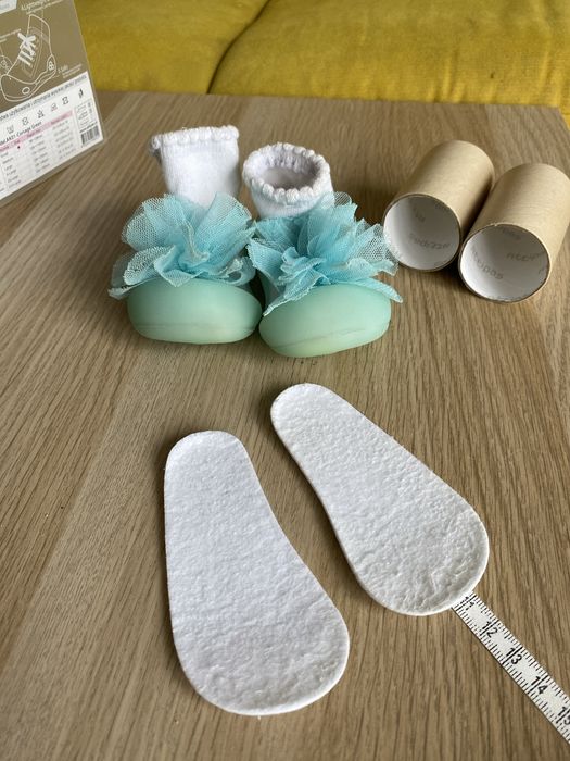 Attipasy skarpetko-buty roz S 19