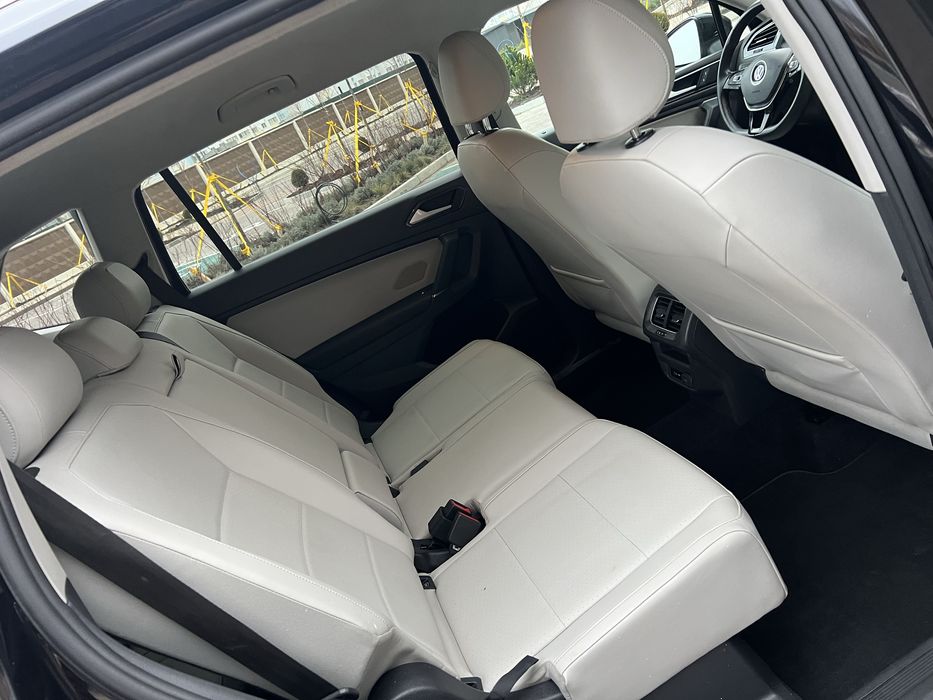 VW Volkswaget Tiguan  SE Allspace Шкіра/підігріви /Carplay /Android Au