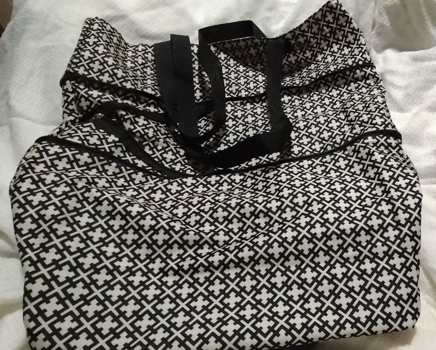 Torba na kółkach składana, biało- czarna, Oriflame