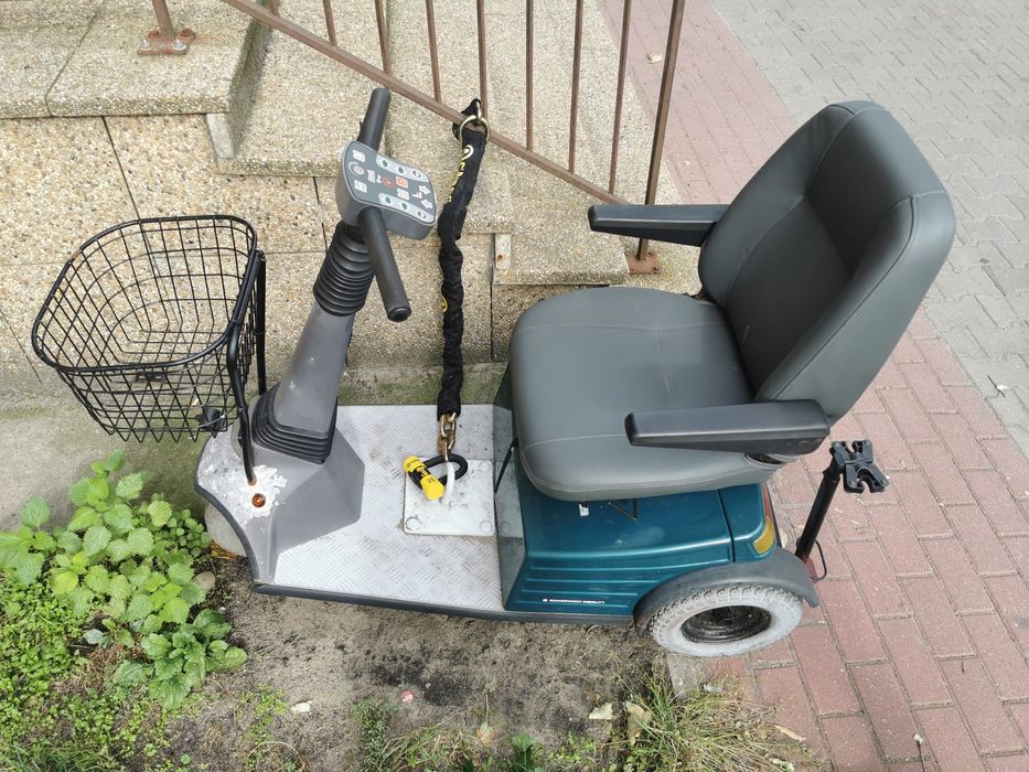Skuter wózek inwalidzki elektryczny