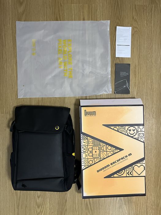 Mochila com ecrã inteligente costumizável - Divoom Backpack M