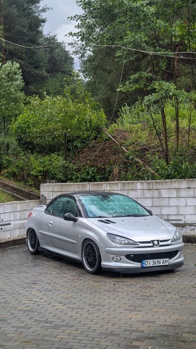 Продам Пежо 206 СС stance