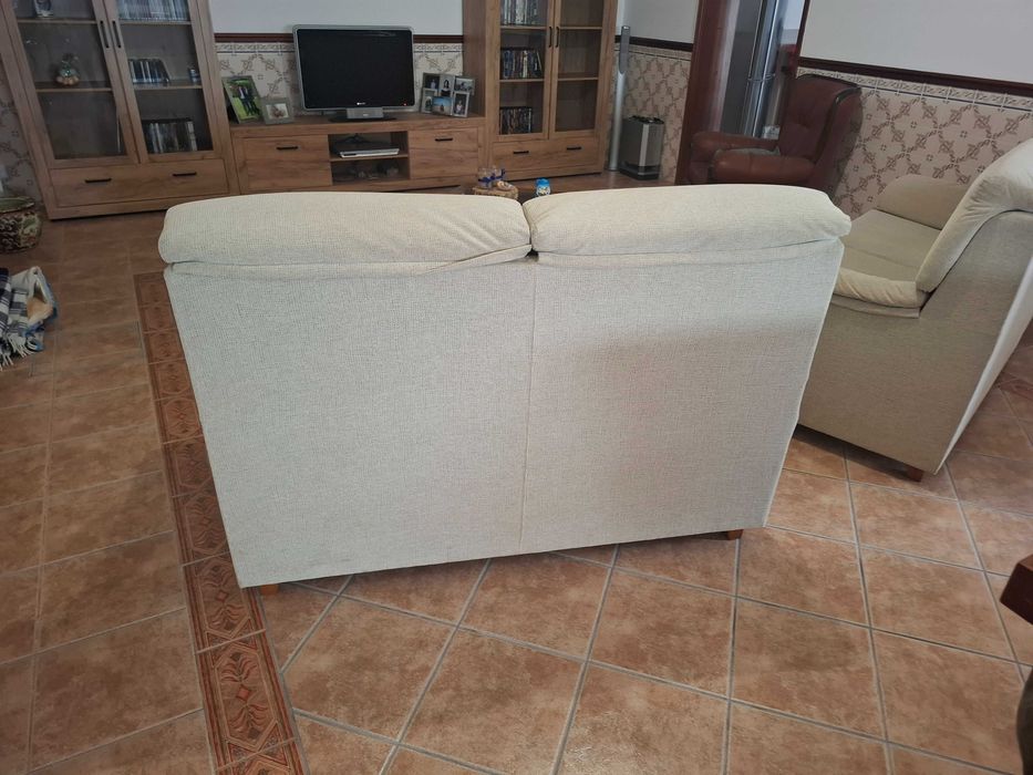 Conjunto de Sofás 3 + 2 + PUF – EXCELENTE ESTADO!