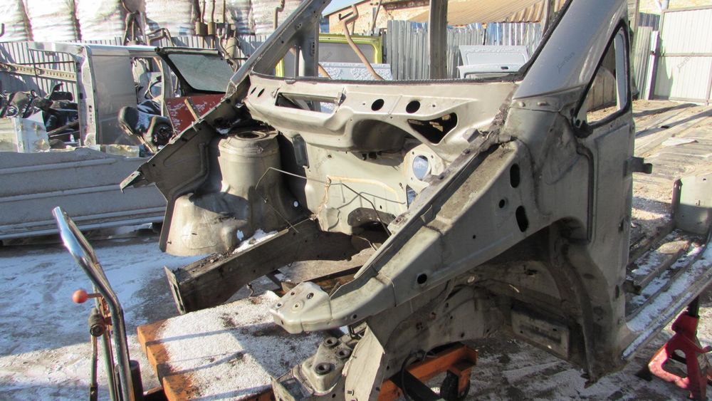 Кузов Мерседес Віто 639 Mercedes Vito 639 Вито 639 кузовщина Лонжерон