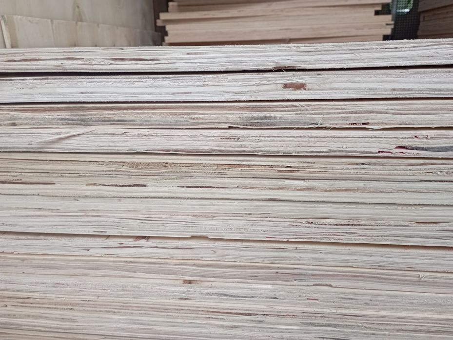 Sklejka 20mm formatki 78x78cm