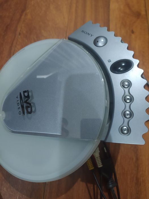 Colunas de computador e dvd