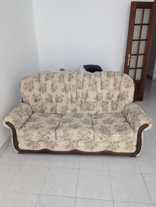 Sofá cama em muito bom estado