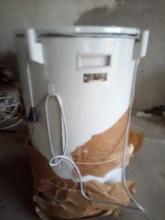 Стиральная машинка Таврия, новая